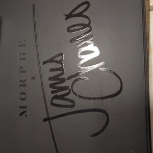 Morphe James Charles Palette One Eyeshadow Damaged In The Corner